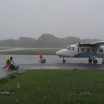 Refuelling an aeroplane, Vanuatu style