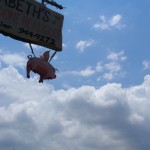 Eat well, at the sign of the flying pig...